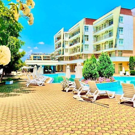 Grand Kamelia Holiday Complex ساني بيتش المظهر الخارجي الصورة